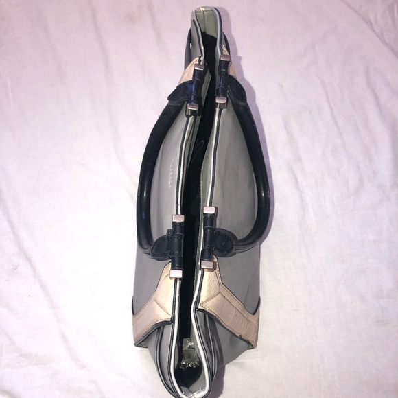 Topshop gray purse with black and pink accents - Picture 3 of 3